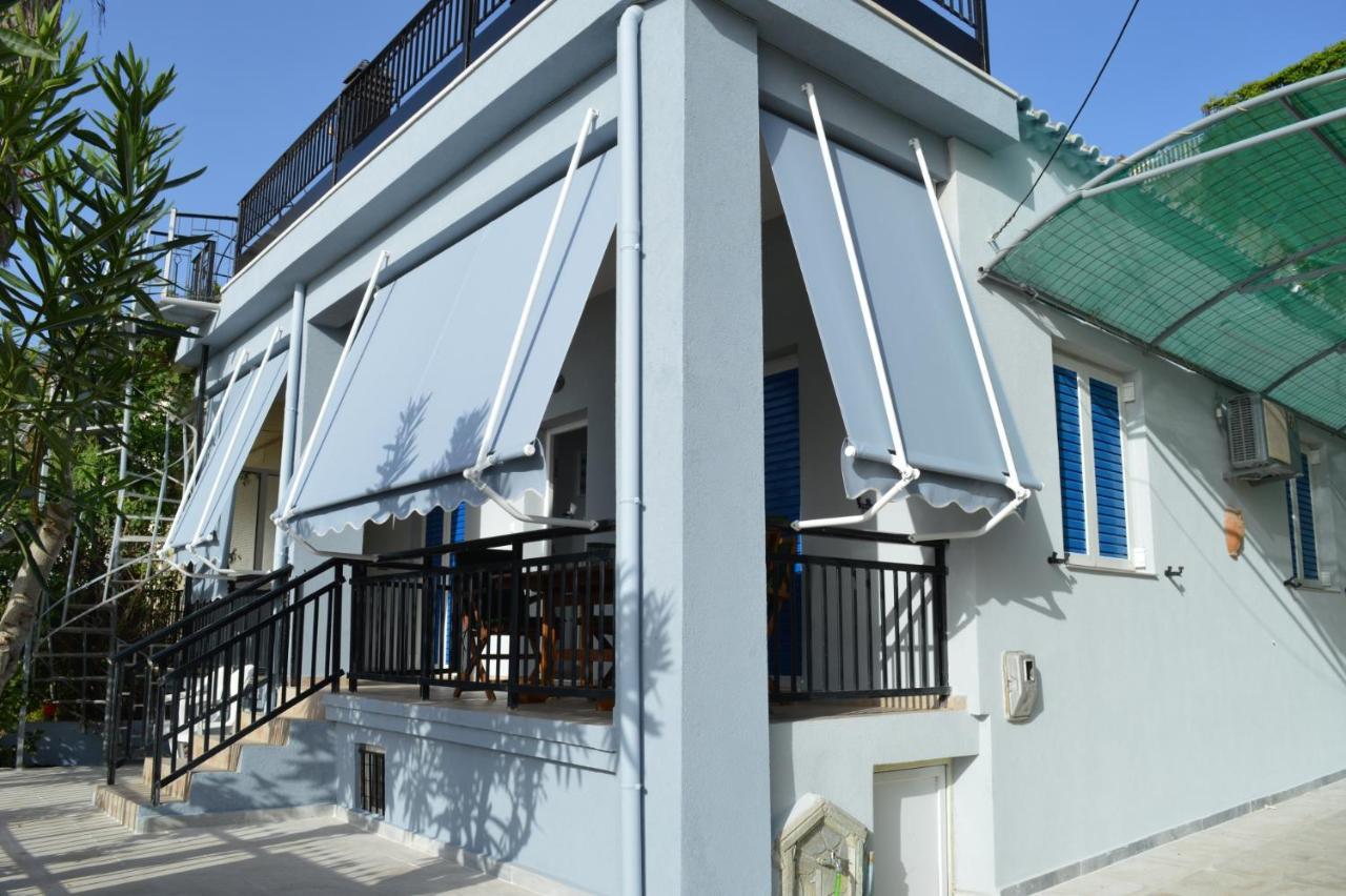 Melenia'S Sea Front House Villa กาลามาตา ภายนอก รูปภาพ